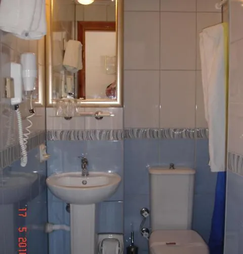 Hotell Saadet 3*